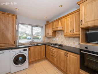 8 Manor Grove, Grange Manor, Killumney, Co. Cork - Image 4