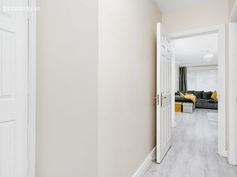 25 Newlands Manor Park, Clondalkin, Dublin 22, Clondalkin, Dublin 22 - Image 2