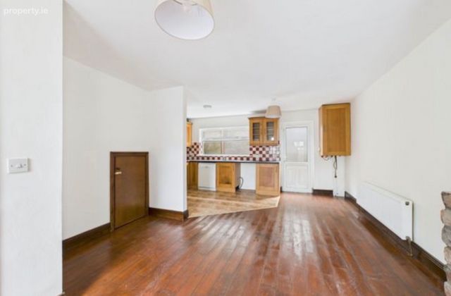 House,chapel Square,fermoy,co. Cork, Fermoy, Co. Cork - Click to view photos