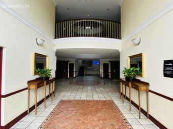 Apartment, The Berkeley Block, Pembroke Square, Grand Canal Dock, Dublin 4 - Image 2