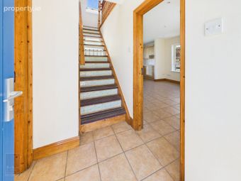 9 Grange Cove, Rosslare Strand, Co. Wexford - Image 2