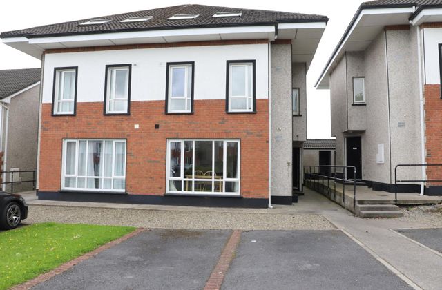 130 Glasan, Ballybane, Galway, Ballybane, Co. Galway - Click to view photos