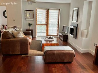 Apt, Brennanstown Square, Dublin 18, Brennanstown, Dublin 18 - Image 3