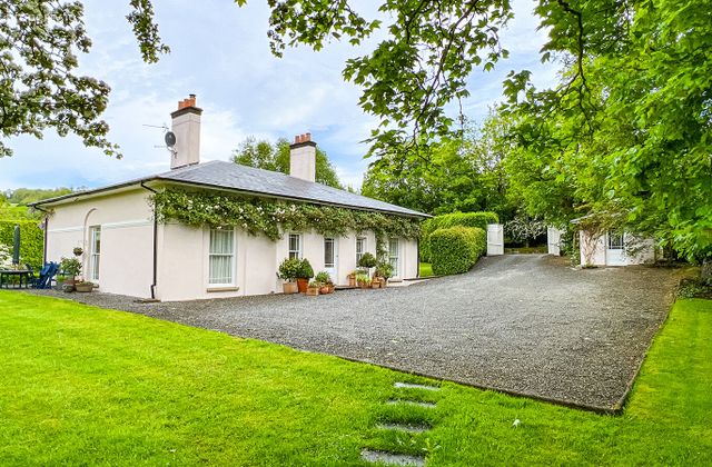 Brownsbarn Lodge, Brownsbarn, Thomastown, Co Kilkenny, Thomastown, Co. Kilkenny - Click to view photos