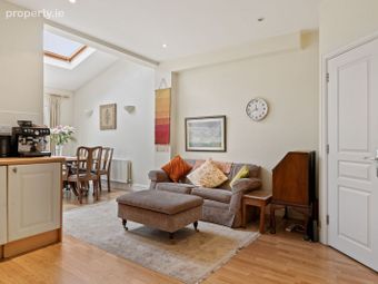5 Charleville Square, Rathfarnham, Dublin 14 - Image 4