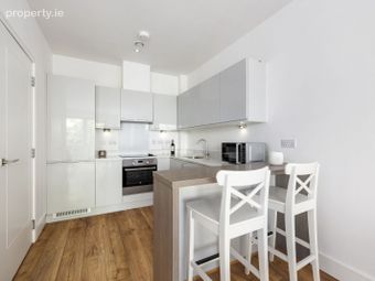 Apartment 4, Sycamore Hall, Leopardstown, Dublin 18 - Image 5