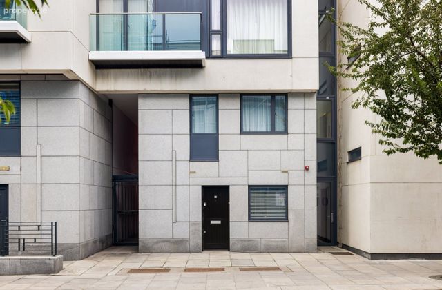 1 Gallery Quay, Block 10, Grand Canal Dock, Dublin 2, Grand Canal Dock, Dublin 2 - Click to view photos
