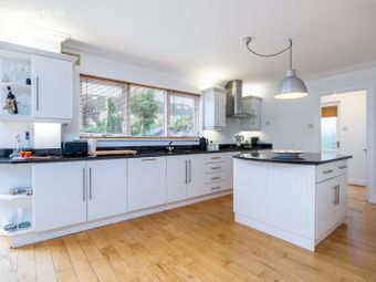 10 Luttrellstown Oaks, Carpenterstown, Dublin 15 - Image 5