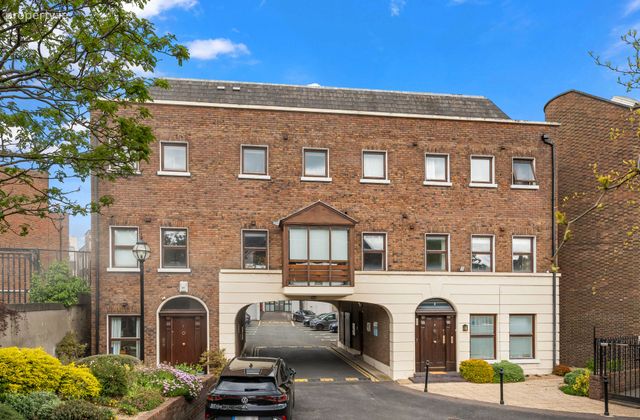 Apartment 6, 31-32 Windsor Court, Dublin 2, Dublin 2 - Click to view photos