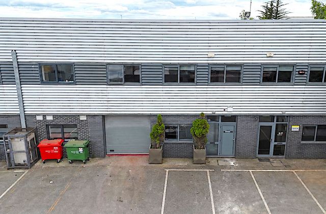 Unit 35 The Business Centre, Stadium Business Park, Ballycoolin Road, Ballycoolin, Dublin 15 - Click to view photos