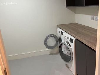 Apartment 17 , Orpen Hall, Brennanstown, Dublin 18 - Image 4