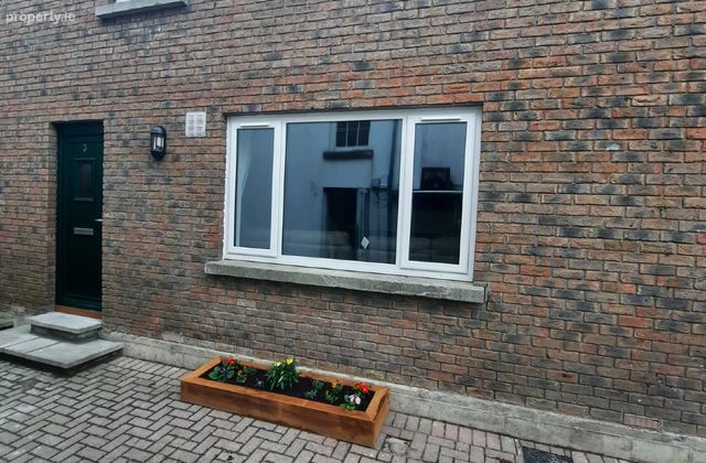 3 Baker's Place, Bridge Street, Wicklow, Wicklow Town, Co. Wicklow - Click to view photos