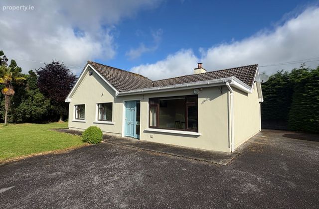 Coolmagort, Beaufort, Co. Kerry - Click to view photos