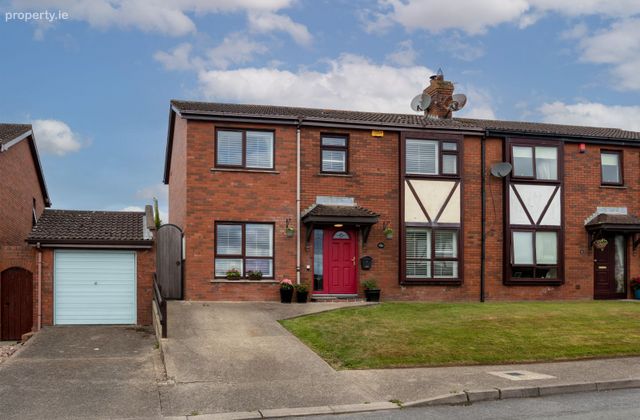56 Sandy Grove, Blackrock, Co. Louth - Click to view photos