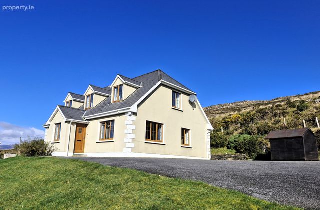 Coolnoolhill, Kilgarvan, Co. Kerry, Kilgarvan, Co. Kerry - Click to view photos