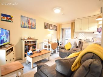 11 Armstrong's Range, Enniscorthy, Co. Wexford - Image 4