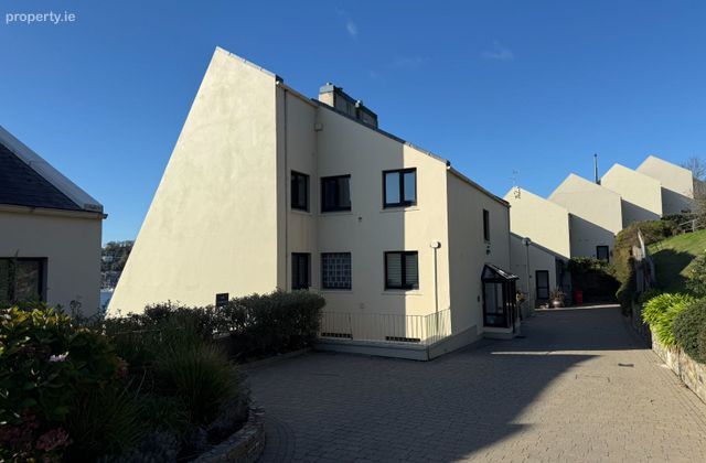 Apartment 7, Ard Cuan, 6 Ardbrack Heights, Kinsale, Co. Cork - Click to view photos