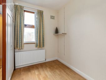 Apt 2 The Gables, 78 The Old Cabra Road, Dublin 7, Dublin 7 - Image 4