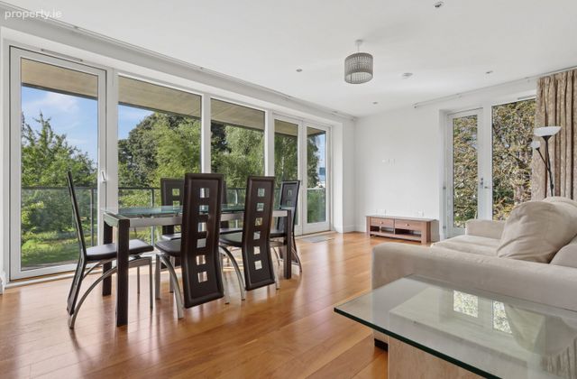 2 Bed Apartment, Bloomfield Park, Bloomfield Avenue, Donnybrook, Dublin 4 - Click to view photos