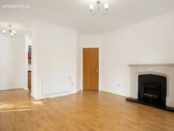 Apartment 32, Block B, Altamont Hall, Dundrum, Dublin 14 - Image 5