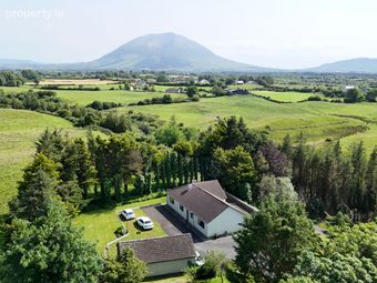 Mill Hill House, Ballyscanlon, Crossmolina, Crossmolina, Co. Mayo - Image 2