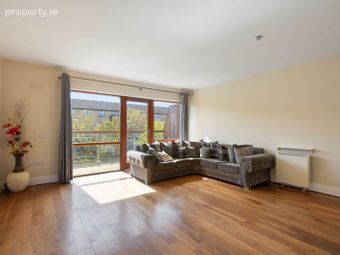 40 Hunters Hall, Hunters Place, Ballycullen, Dublin 24 - Image 2