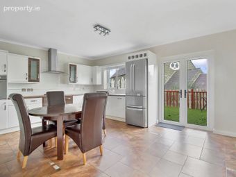 27 Orchard Grove, Newtown Cunningham, Co. Donegal - Image 3
