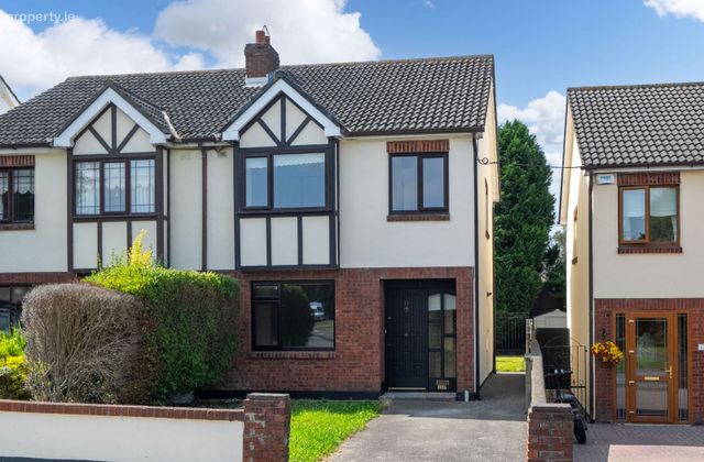 11 Woodford Road, Dublin 22, Clondalkin, Dublin 22 - Click to view photos