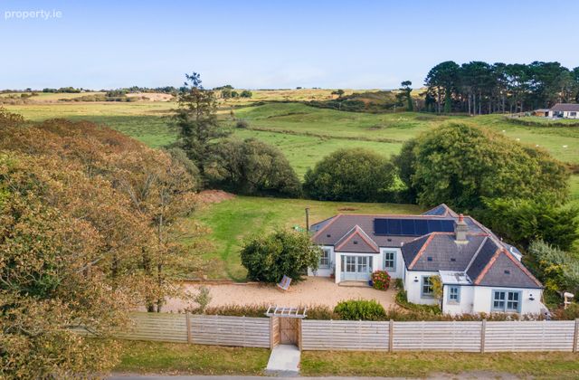 Sallymount Cottage, Sallymount, Brittas Bay, Co Wicklow, Brittas Bay, Co. Wicklow - Click to view photos