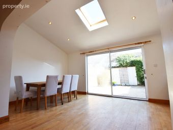 Llewellyn Grove, Rathfarnham, Rathfarnham, Dublin 16 - Image 4