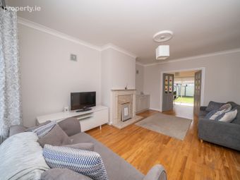 14 Landsdowne Valley Park, Drimnagh, Dublin 12 - Image 4