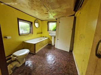 23 The Faythe, Wexford Town, Co. Wexford - Image 5