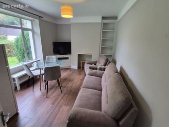Porres, Linaro Avenue, Glasheen, Co. Cork