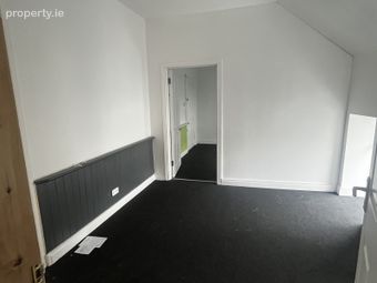 1 &amp; 2 Upper Town Centre Mall, Maynooth, Co. Kildare - Image 4