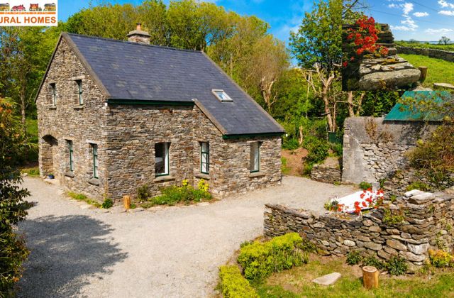 Laheratanvally, Aughadown, Church Cross, Co. Cork - Click to view photos