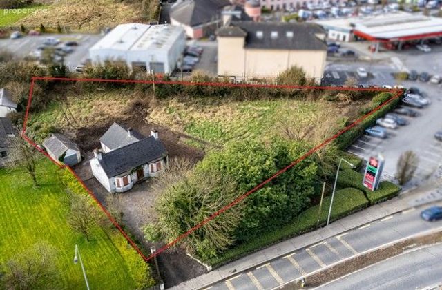 The Bungalow, Creggan, Athlone, Co. Westmeath - Click to view photos