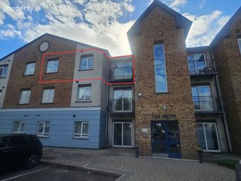 Apartment 19, The Mews, The Oaks, Classes Lake, Ovens, Co. Cork - Image 2