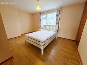 207 Castlelawn Heights, Headford Road, Terryland, Co. Galway - Image 4