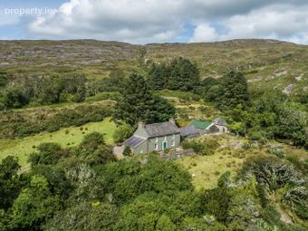Lucy's Farmhouse, Gloun, Schull, Dunmanus, Co. Cork - Image 3