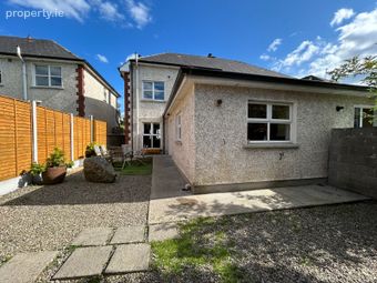 28 Boru Court, Ballina, Co. Tipperary - Image 2