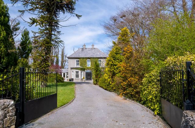 Castlepark House, Clogharevaun, Kiltullagh, Athenry, Co. Galway, Carrowkeel, Co. Galway - Click to view photos