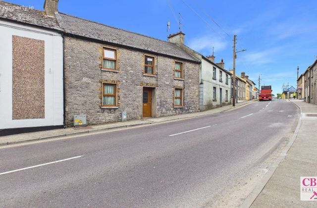 Carrigan Street, Durrow, Co. Laois - Click to view photos