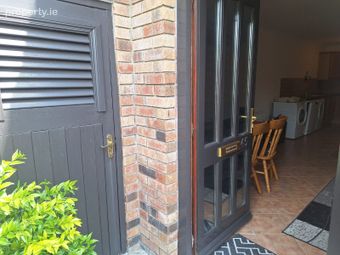 45 Monksfield Park, Bealnamulla, Athlone, Co. Roscommon - Image 2