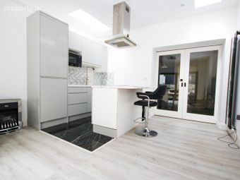 13 Hunters Hill, Ballycullen, Hunterswood, Dublin 24, Ballycullen, Dublin 24 - Image 5