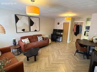 11 Waterside Way, Malahide, Co. Dublin - Image 2