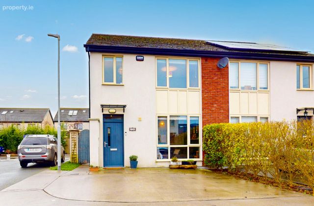 24 The Way, Hansfield Woods, Clonsilla, Dublin 15 - Click to view photos