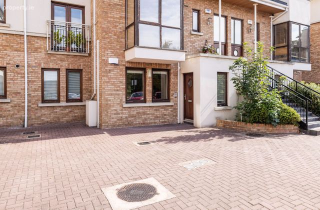 14 All Hallows Green, Griffith Avenue, Drumcondra, Dublin 9 - Click to view photos