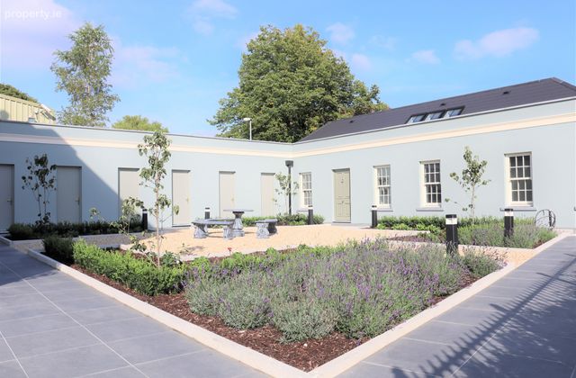 Ard Villa, Shelbourne House, North Circular Road, Co. Limerick - Click to view photos