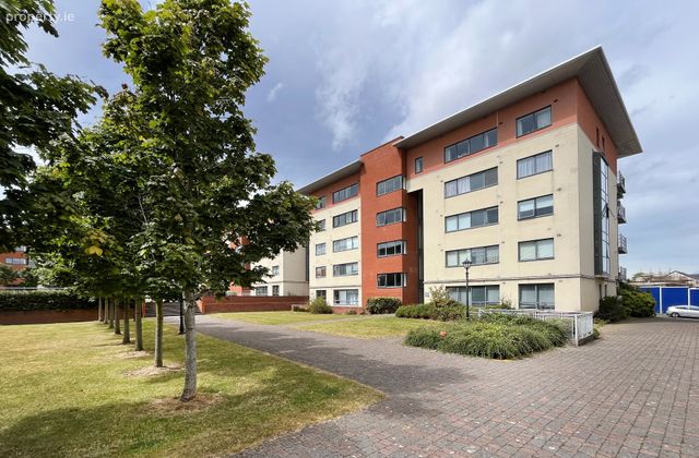 64 West Courtyard, Tullyvale, Cherrywood, Co. Dublin, Cherrywood, Co. Dublin - Click to view photos