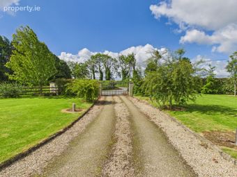Santa Rosa, Kilsallaghan, Rolestown, Swords, Co. Dublin - Image 5